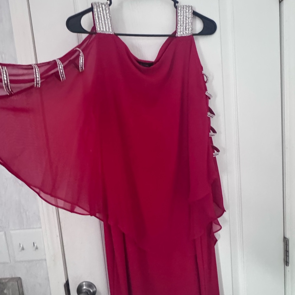 Elegant One-Shoulder Red Evening Dress with Embellished Straps